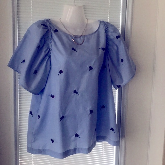 LOFT Tops - NWT Loft Beautiful Blouse